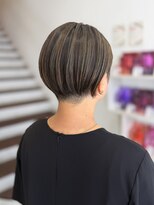 アッシュ 中目黒店(Ash)&nbsp;刈り上げショート×オリーブベージュ