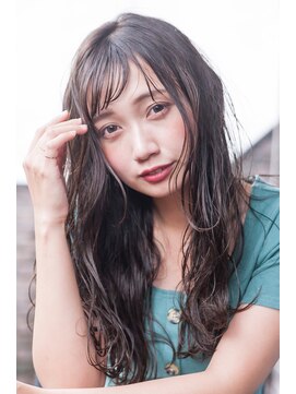 エイミー(Aimee) Aimee ゆるふわロング×クリスタルベージュ