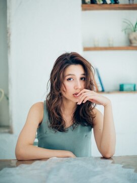 アミ 八王子(amie) 外国人風グラマラスウェーブ