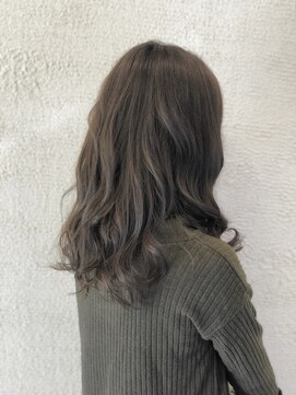 グランデュール 藤枝店(GRANDEUR) スモーキーベージュ