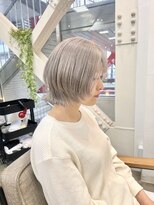 イェッカ(YECCA)&nbsp;ホワイトベージュ