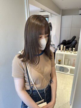 ユイル(Uil) 似合わせカット× グレージュカラー デザインカラー