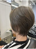 白髪ぼかしショート