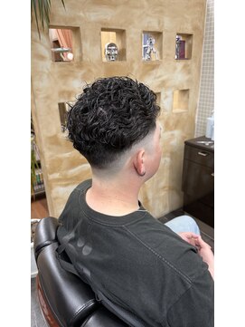 ヘアーエステ グランツエッセ(hair esthe GlanzEsse) 緩めの極道パーマ