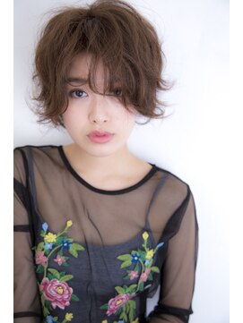 ガーランド (Garland) [Garland/表参道]☆似合わせカットエアリー透け感ショート☆