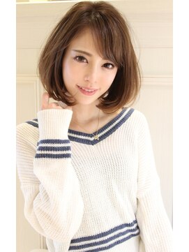 レウナ 外苑前(Reuna) ３０代・４０代に人気トップふんわりワンカールボブ