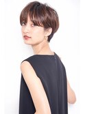 大人可愛い20代30代40代小顔ワンサイドショート