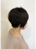 耳掛け大人ショートボブ