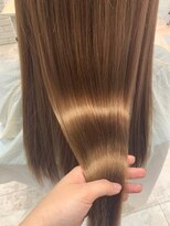 アルーシェ 平井(Alushe)&nbsp;Aujuaトリートメント『Ａｌｕｓｈｅ平井』