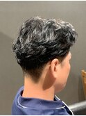 ビジネスナチュラル ツーブロックショートくせ毛風メンズパーマ