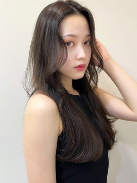 レア 表参道(L'ea) ミディアムヘア暗めカラーグランマッシュデザインカラー