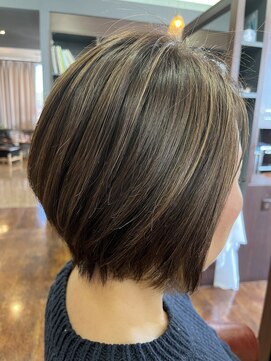 リタ ヘアメイク(Rita hair make) コントラストハイライト