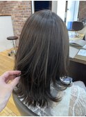 暗めでも透明感♪アッシュグレージュ