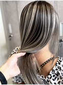 ホワイトシルバー_バレイヤージュ_ハイライト_ケアブリーチ