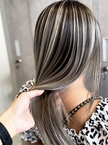 ヘアメイク アース 本庄早稲田店(HAIR & MAKE EARTH)&nbsp;ホワイトシルバー_バレイヤージュ_ハイライト_ケアブリーチ