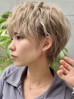 ビュー トウキョウ(VIEW TOKYO) 10代20代30代40代小顔顔まわり似合わせ耳かけショートパーマ
