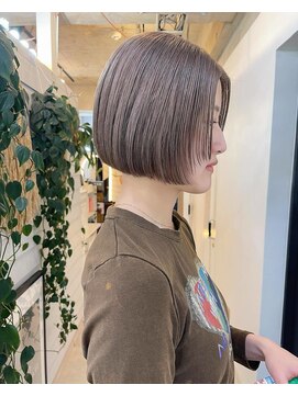 エイム(AiM) オリジナルベージュ×ミニボブ