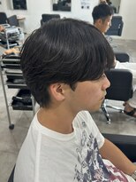 ヒュイル バイ ニアウ(Hwyl by Niau)&nbsp;メンズカットシースルーマッシュウルフツーブロ長め毛流れカット