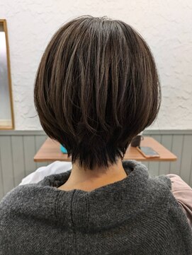 ストランド(STRAND) 白髪ぼかし　ハイライト　ショート