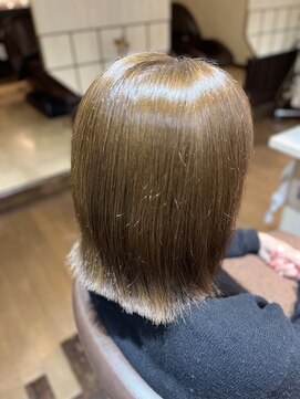 切りっぱなしボブ