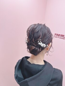 ふんわりシニヨン！