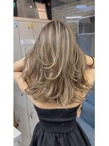 ラフ 難波店(LAFF)&nbsp;バレイヤージュ/シャドウルーツ/ハイライト/レイヤーカット