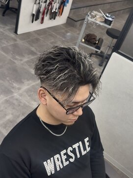 カイ(X) ウェーブパーマ