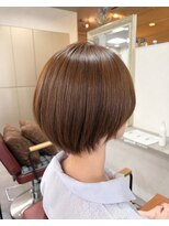 ギネス(Giness)&nbsp;明るめショートヘア10/2
