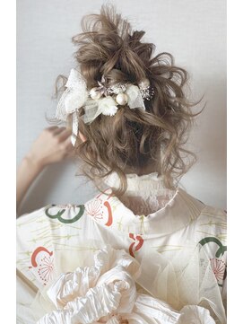 ヘアメイクサロンシャルメ(Hair Make Salon CHARMER) 浴衣ヘア☆ルーズお団子ヘア☆ドライフラワー付き！