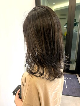 フェーディン(fa/din) プラチナグレージュミディ