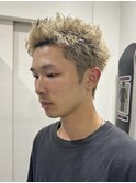 スパイキーショートビジネスマン30代40代ツーブロック刈り上げ