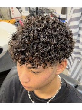 バーバーショップ フォーシーズン(BAR BER SHOP FOURSEASON) プードルパーマ/カーリーパーマ/外国人風パーマ