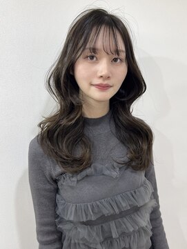 メルバイグラフ 梅田(mel by GRAFF) 可愛くなりすぎない大人顔まわりレイヤーカット