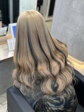 ラピス 福岡天神店(Lapis) ホワイトミルクティーベージュ×黒メッシュ