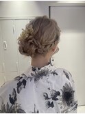 サイドシニヨン / ヘアアレンジ