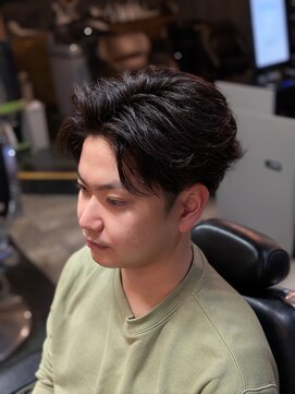 ワンワンオー バーバーショップ コンチネンタル(@110 BARBER SHOP continental) フェザーショート