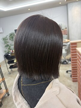 モコヘアーフロール(MOCO hair flor) 30代40代◎透明感ブラウンの艶コンパクトボブ