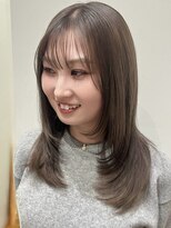 マロ(MALo)&nbsp;シアーグレージュ　グレージュカラー　レイヤーカット
