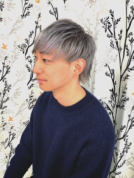 トモズヘアデザイン(Tomo's Hair Design) ホワイトシルバー