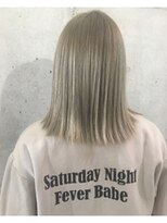 アライブ キチジョウジ(ALIVE Kichijoji)&nbsp;【ALIVE吉祥寺】パールホワイトブロンド外ハネボブ