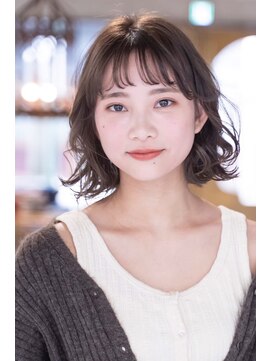 テイラー(Taylor) ［Taylor］☆大宮　フォギーベージュ×モテボブ