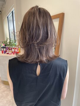 ピシェ ヘア デザイン(Piche hair design) 透明感グレージュ　レイヤーミディアム