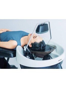 ≪浅草エリア初導入最新の頭浸浴が実現》最新ヘッドスパ「YUME HEADBATH」で癒しを実感【浅草/浅草駅】