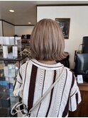 「ROOM」羽村　大人筋感グレージュハイライト☆くびれボブ