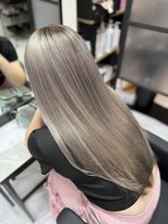 ラムシェール(LamChele)&nbsp;【lamchele】シルバーグレージュ×ブリーチカラー