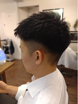 ティニーヘアー(tiny.hair)の写真/高い技術力で、大人の男性のお悩みを解決！ビジネスシーンもプライベートも好印象にバッチリ決まる☆浜松町