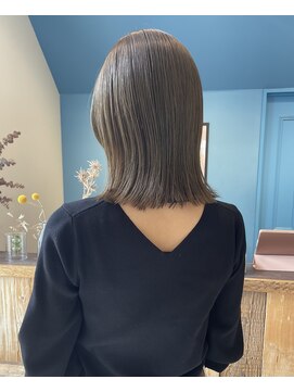 エミュ(emu) くすみグレージュ