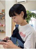 黒髪暗髪ミニボブ切りっぱなし外ハネボブ