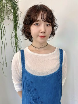 ソーンズ ヨイク(thorns YOIKU) レイヤーボブ×ふんわりカール