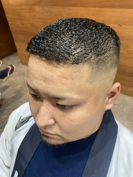 美友来 パンチパーマ